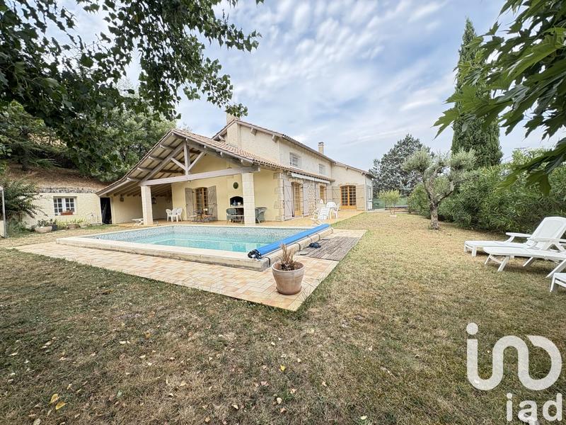 Maison - 173 m² - 9 pièces