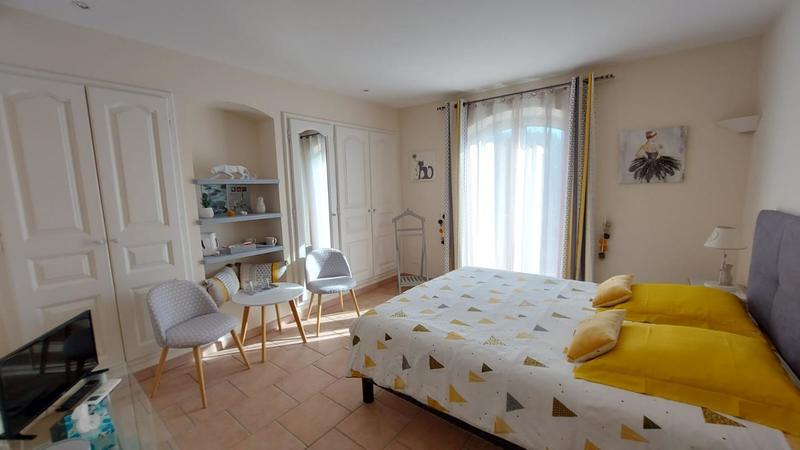 Villa - 210 m² - 6 pièces