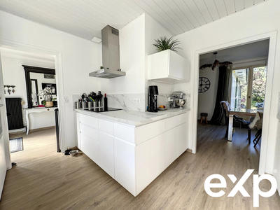 Maison - 170 m² - 8 pièces