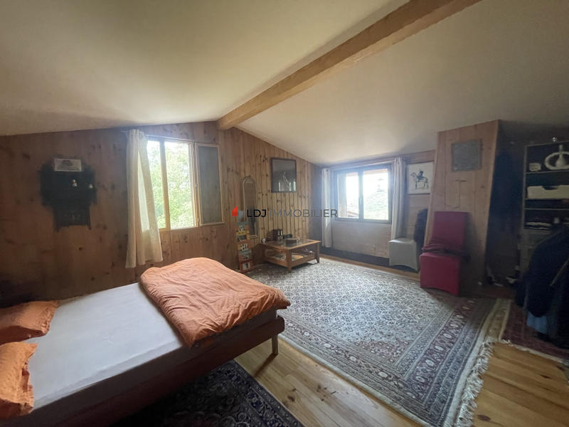 Mas - 90 m² - 9 pièces