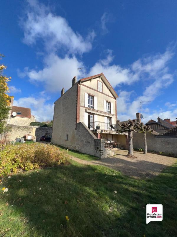 Maison - 162 m² - 7 pièces