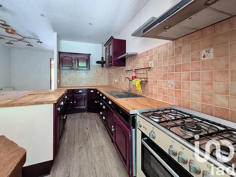 Maison - 215 m² - 8 pièces