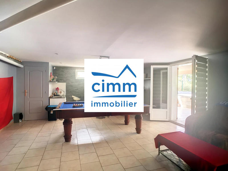 Maison - 194 m² - 6 pièces