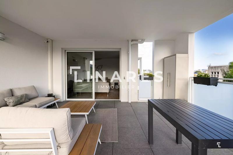 Appartement - 80 m² - 4 pièces