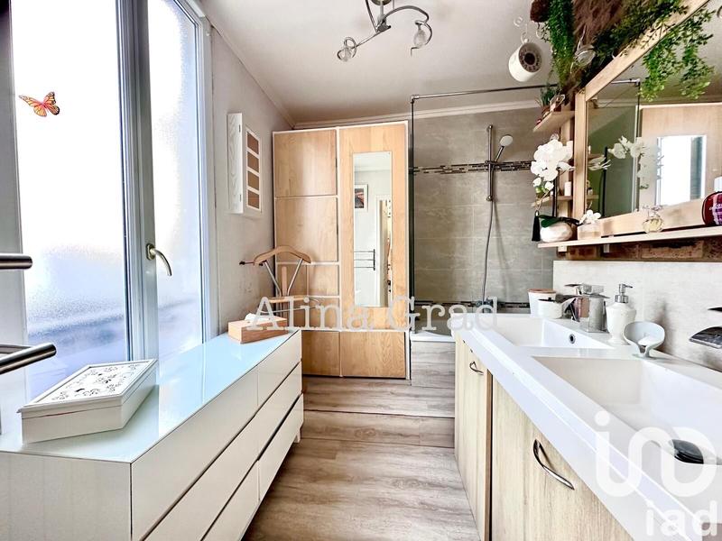 Maison - 122 m² - 7 pièces