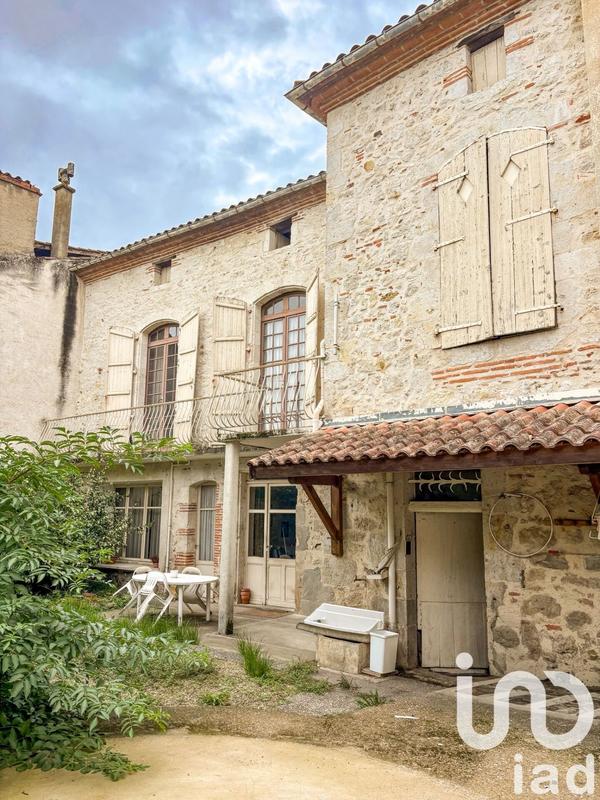 Maison de village - 287 m² - 10 pièces