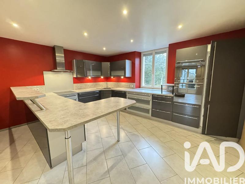 Maison - 122 m² - 5 pièces