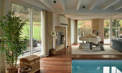 Propriété - 298 m² - 7 pièces