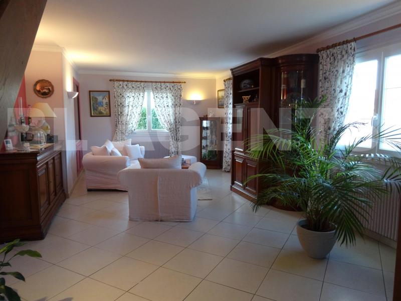 Maison - 106 m² - 4 pièces