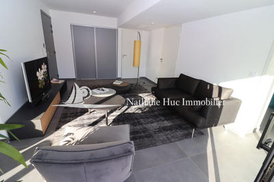 Appartement - 82 m² - 3 pièces