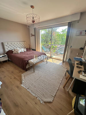 Appartement - 90 m² - 3 pièces