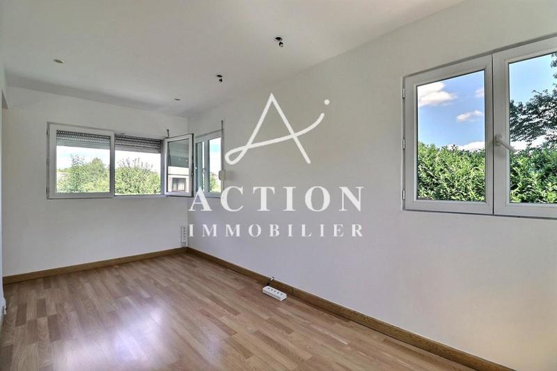 Appartement - 98 m² - 4 pièces