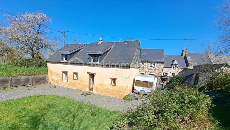 Maison - 104 m² - 5 pièces