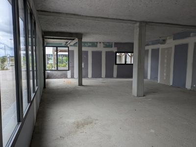 Local commercial - 136 m²