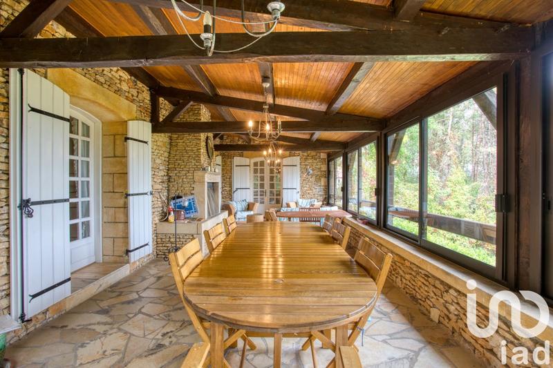 Maison - 201 m² - 6 pièces