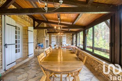 Maison - 201 m² - 6 pièces