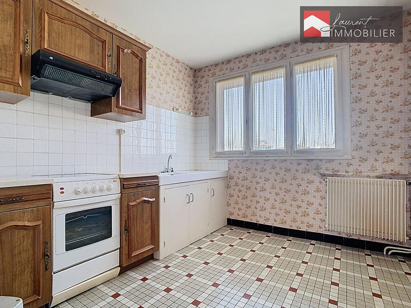 Maison - 98 m² - 4 pièces