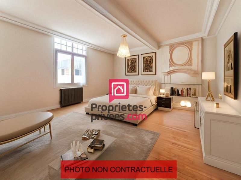 Maison - 270 m² - 8 pièces
