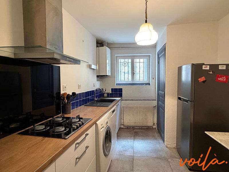 Immeuble - 110 m² - 6 pièces