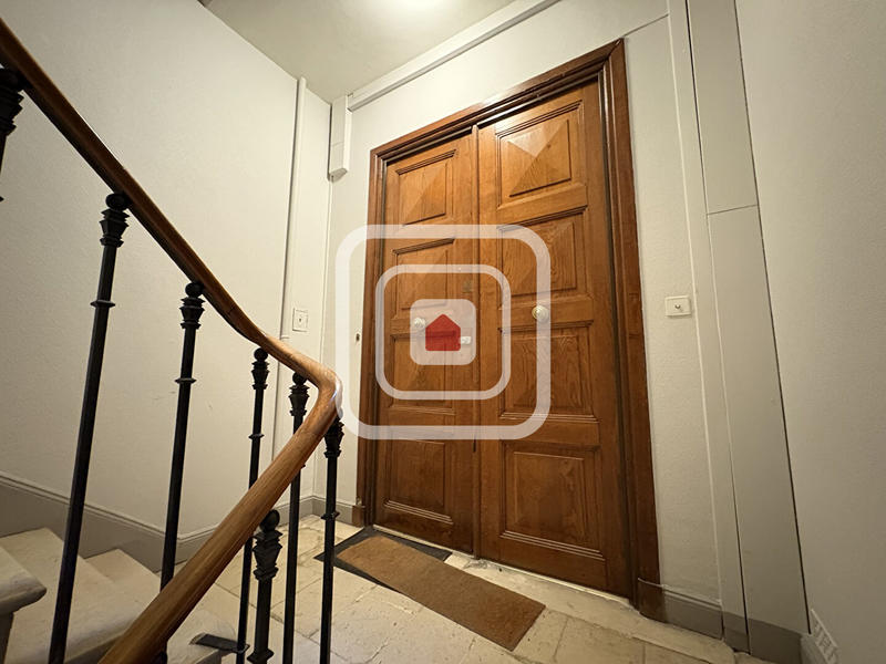 Appartement - 77 m² - 4 pièces