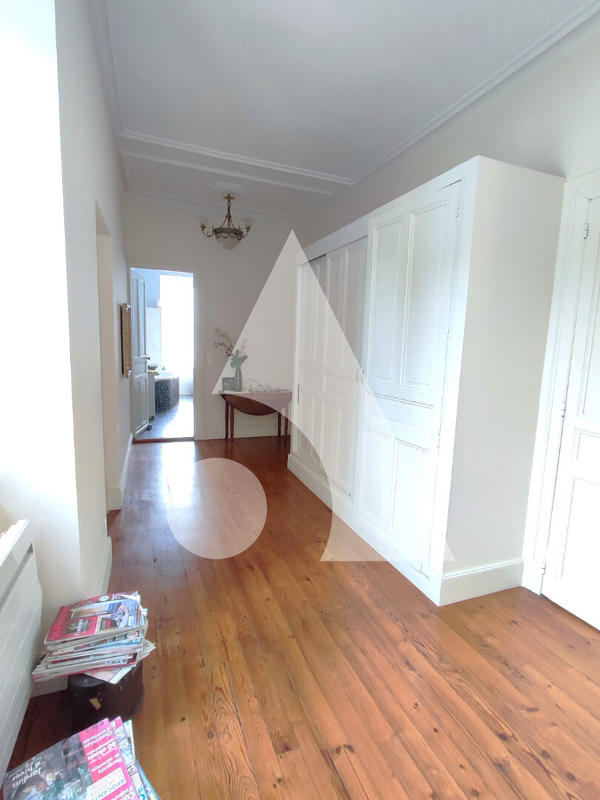 Appartement - 121 m² - 4 pièces