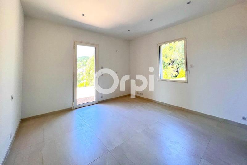 Maison - 208 m² - 5 pièces