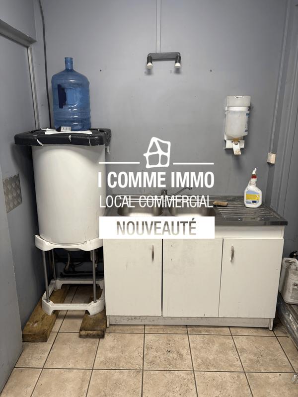 Local commercial - 303 m²