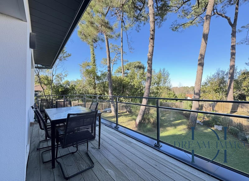 Appartement - 87 m² - 4 pièces