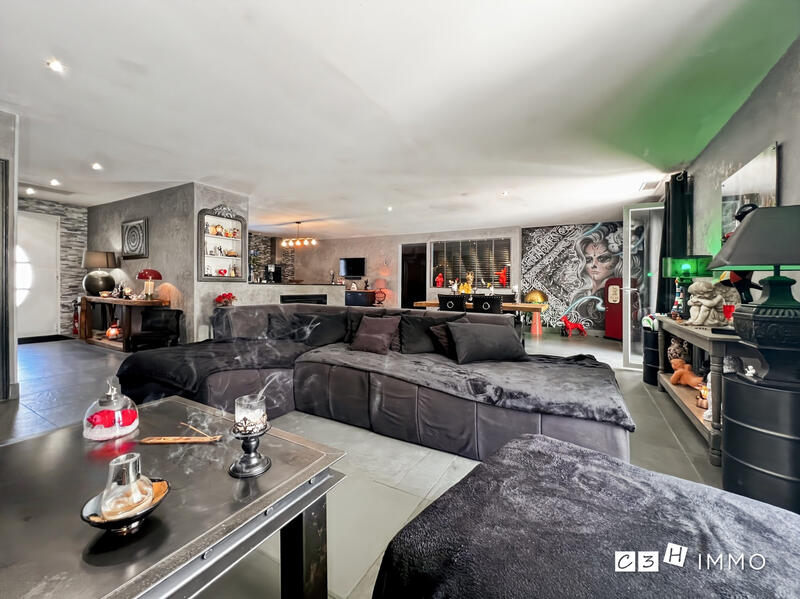 Maison - 145 m² - 5 pièces