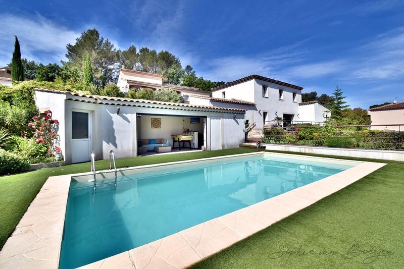 Mas - 170 m² - 7 pièces