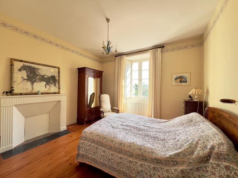 Maison - 206 m² - 7 pièces