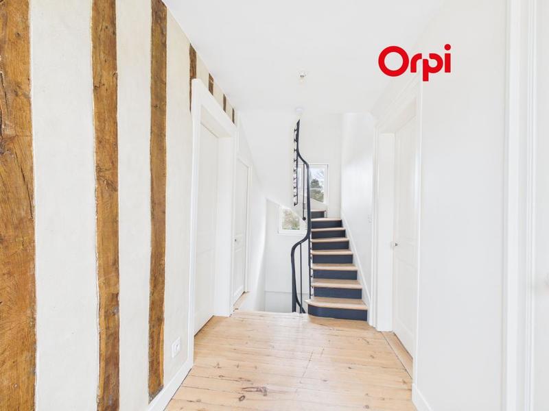 Maison - 162 m² - 7 pièces