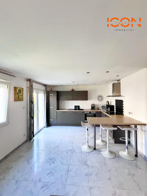 Maison contemporaine - 135 m² - 7 pièces