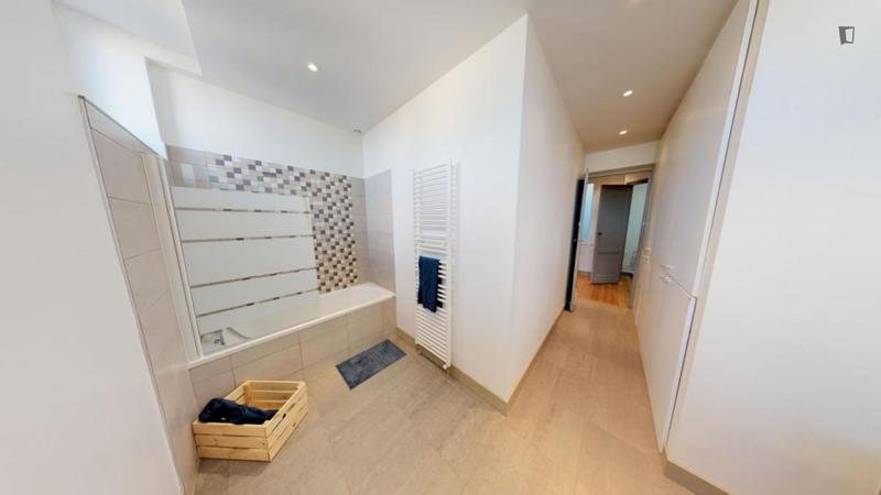 Chambre - 16 m² - 5 pièces