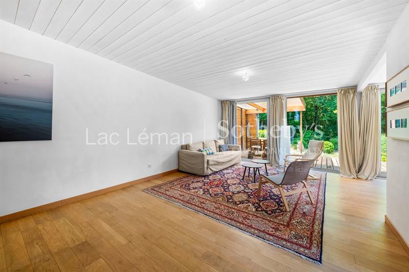 Maison - 238 m² - 8 pièces