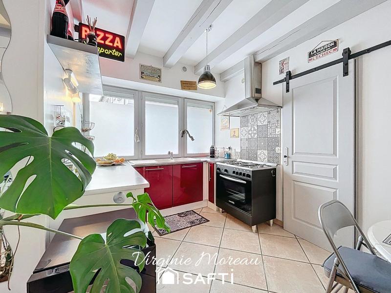 Maison - 96 m² - 6 pièces