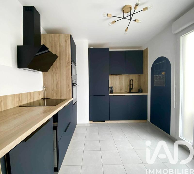 Appartement - 93 m² - 4 pièces