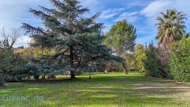 Villa - 215 m² - 10 pièces