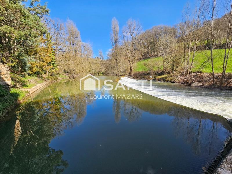 Propriété - 300 m² - 14 pièces