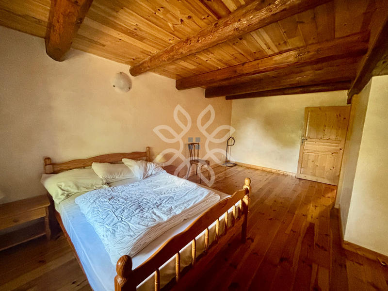 Maison - 416 m² - 19 pièces