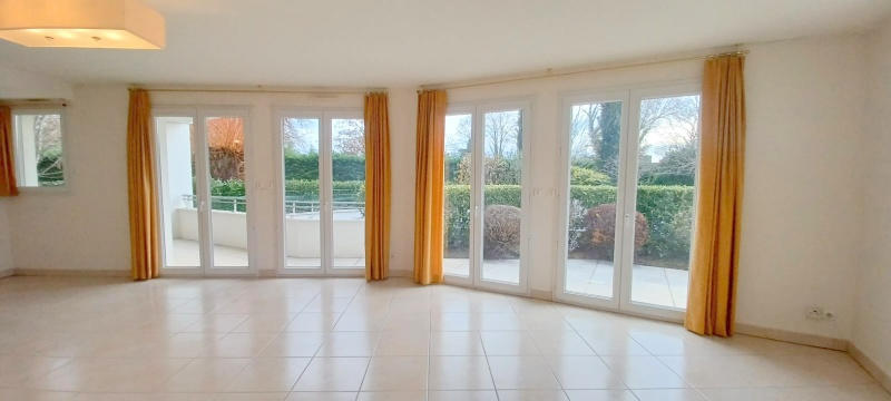 Appartement - 99 m² - 3 pièces