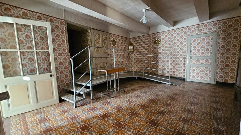 Maison - 280 m² - 7 pièces