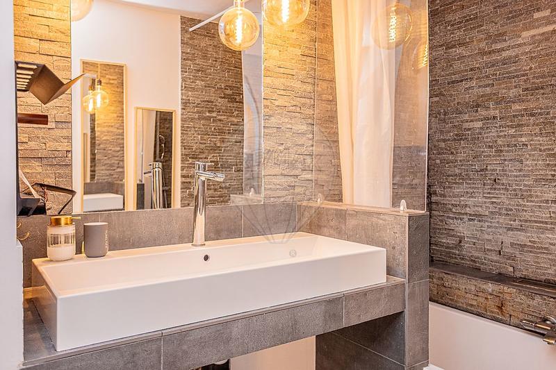 Appartement - 104 m² - 5 pièces