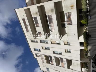 Studio - 15 m² - 1 pièce