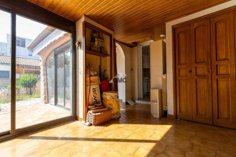 Maison - 92 m² - 4 pièces