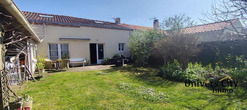 Maison ancienne - 94 m² - 6 pièces