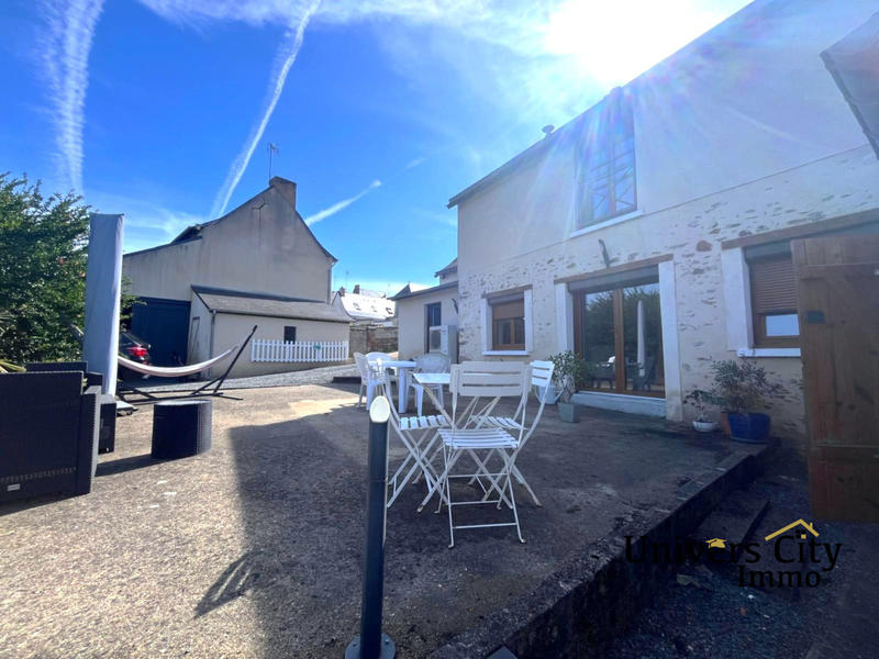 Maison - 176 m² - 8 pièces