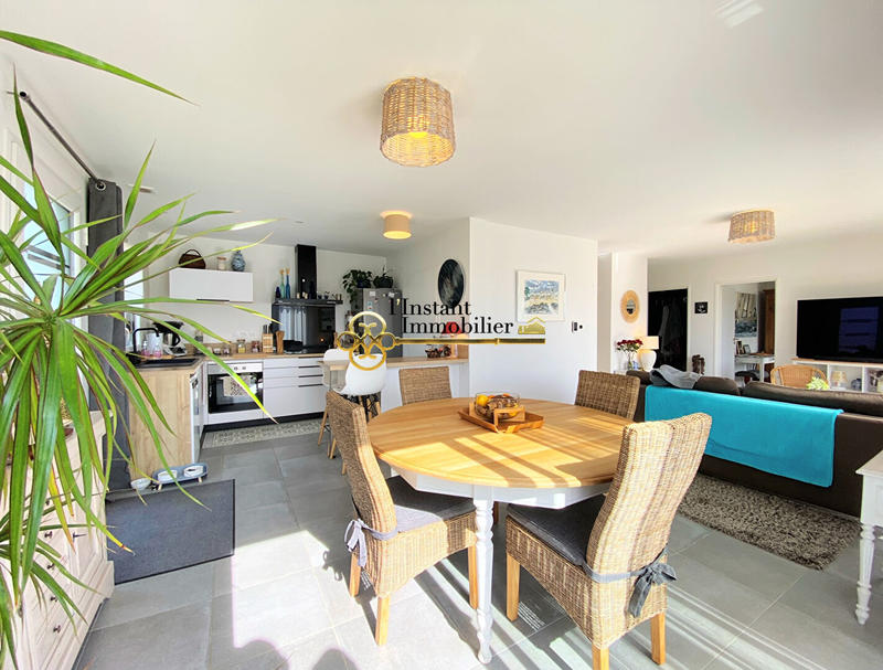 Maison - 105 m² - 5 pièces