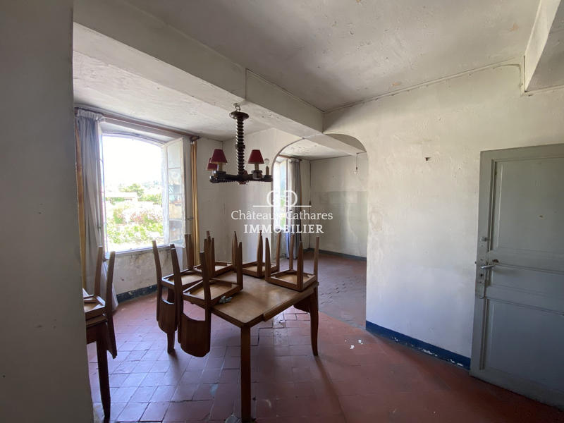 Maison - 235 m² - 9 pièces