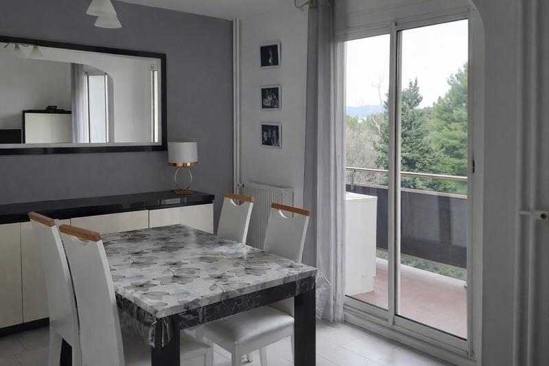 Appartement - 91 m² - 5 pièces